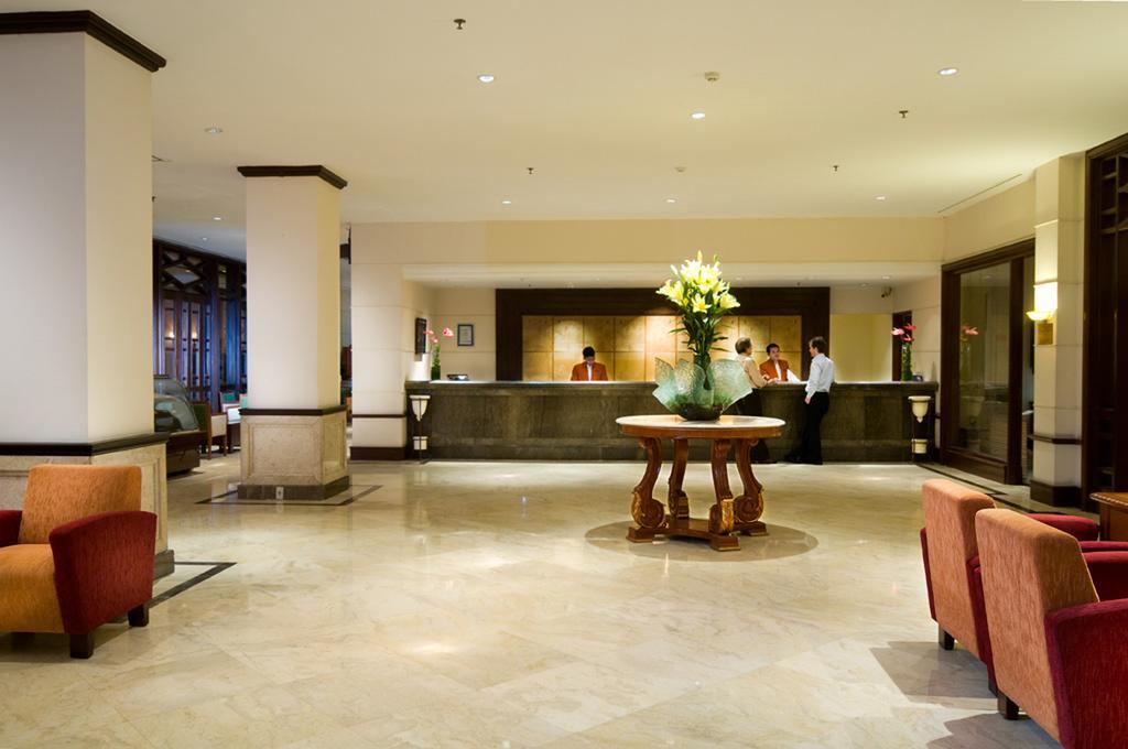 Le Grandeur Hotel Balikpapan Exterior photo